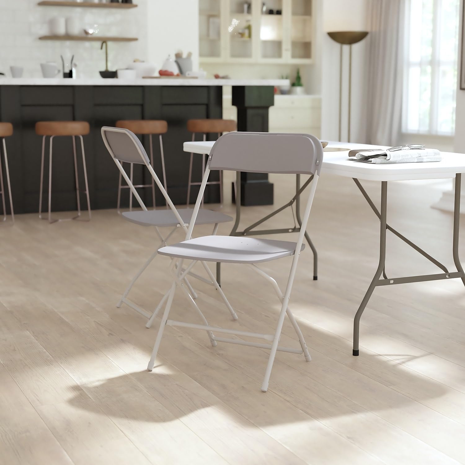 Big and Tall Commercial Folding Chair - Extra Wide 650LB. Capacity - Durable Plastic - Gray, 4-Pack