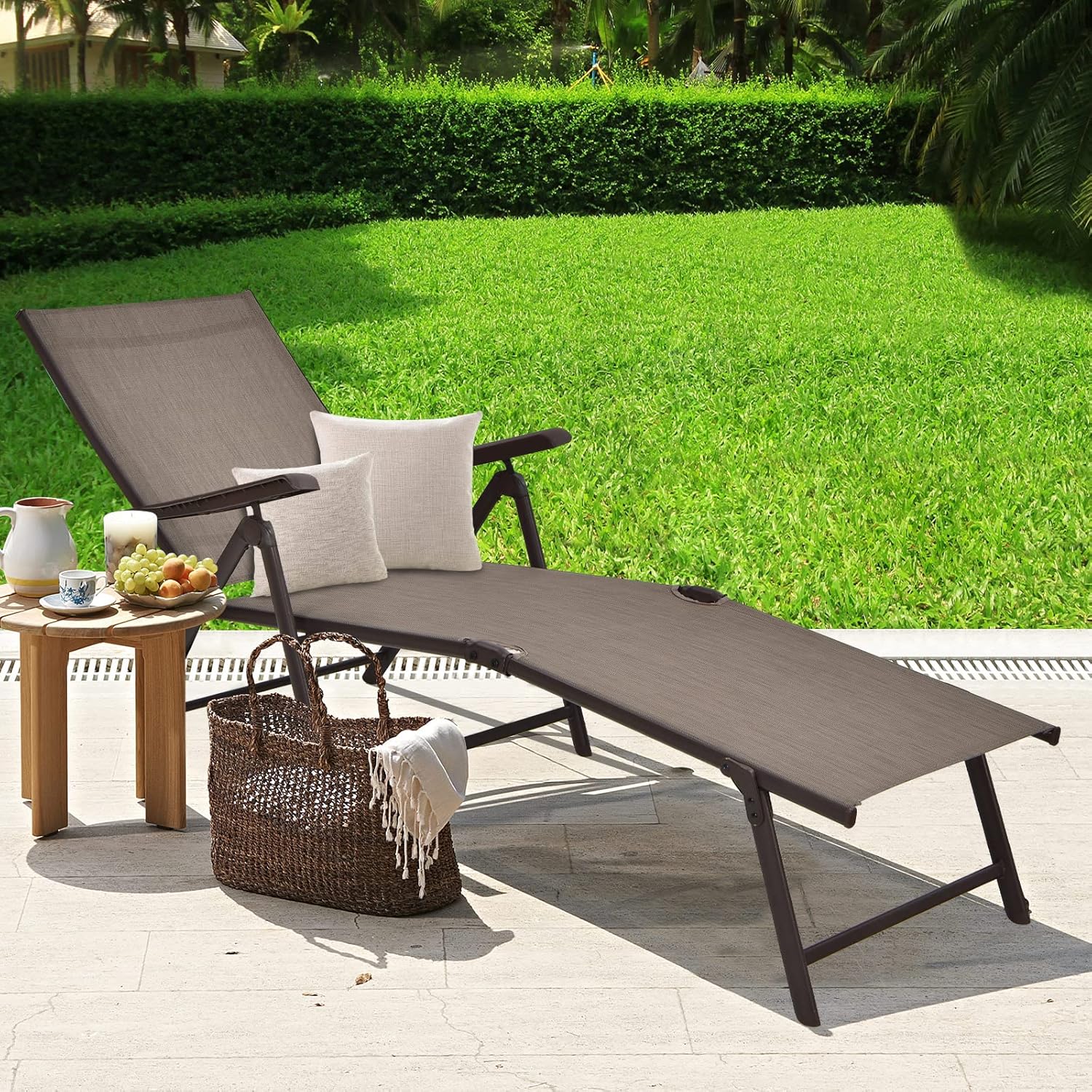 Folding Lounge Chair Outdoor, Recliner Chaise Lounge with 5-Position Adjustable Backrest & 2-Position Footrest, No Assembly Required, Suitable for Patio Poolside Beach Yard (1, Brown)